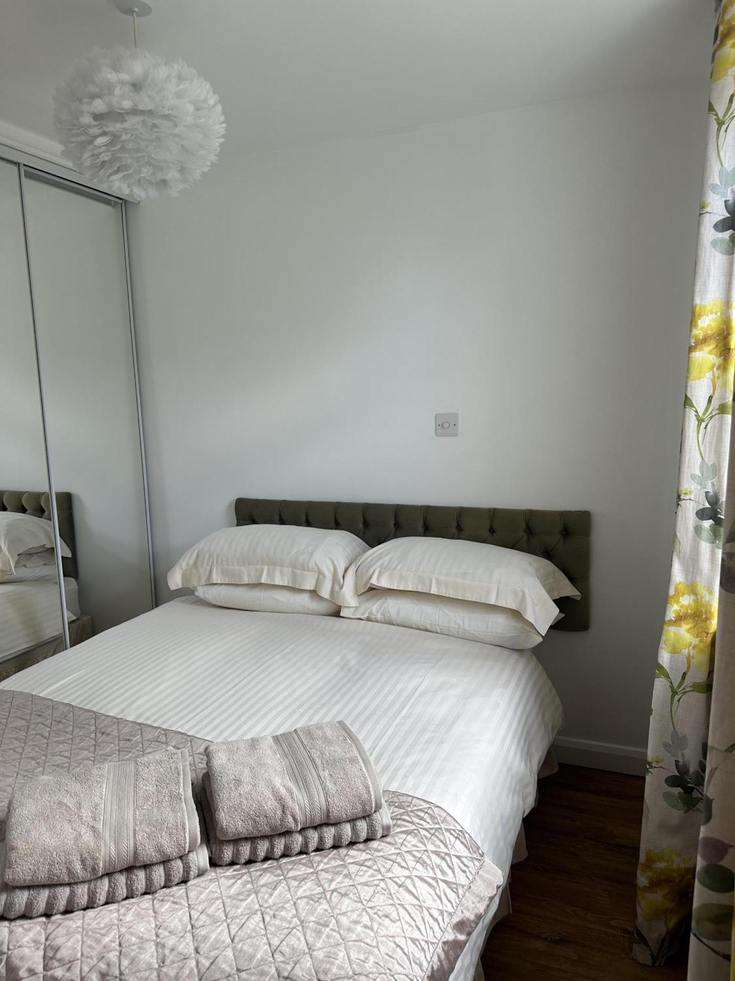 Cozy Coastal Lodge In Hayle Bagian luar foto