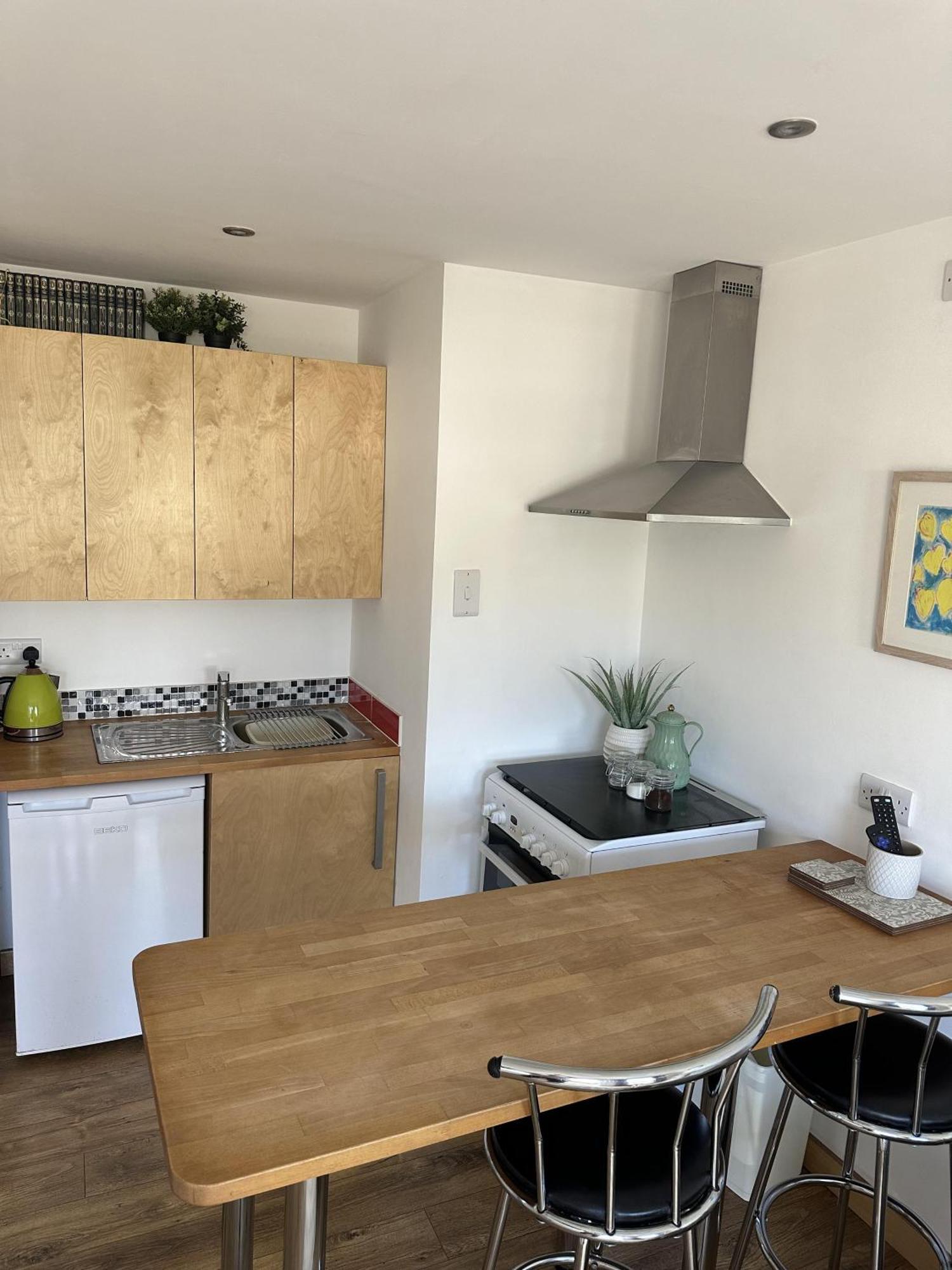 Cozy Coastal Lodge In Hayle Bagian luar foto
