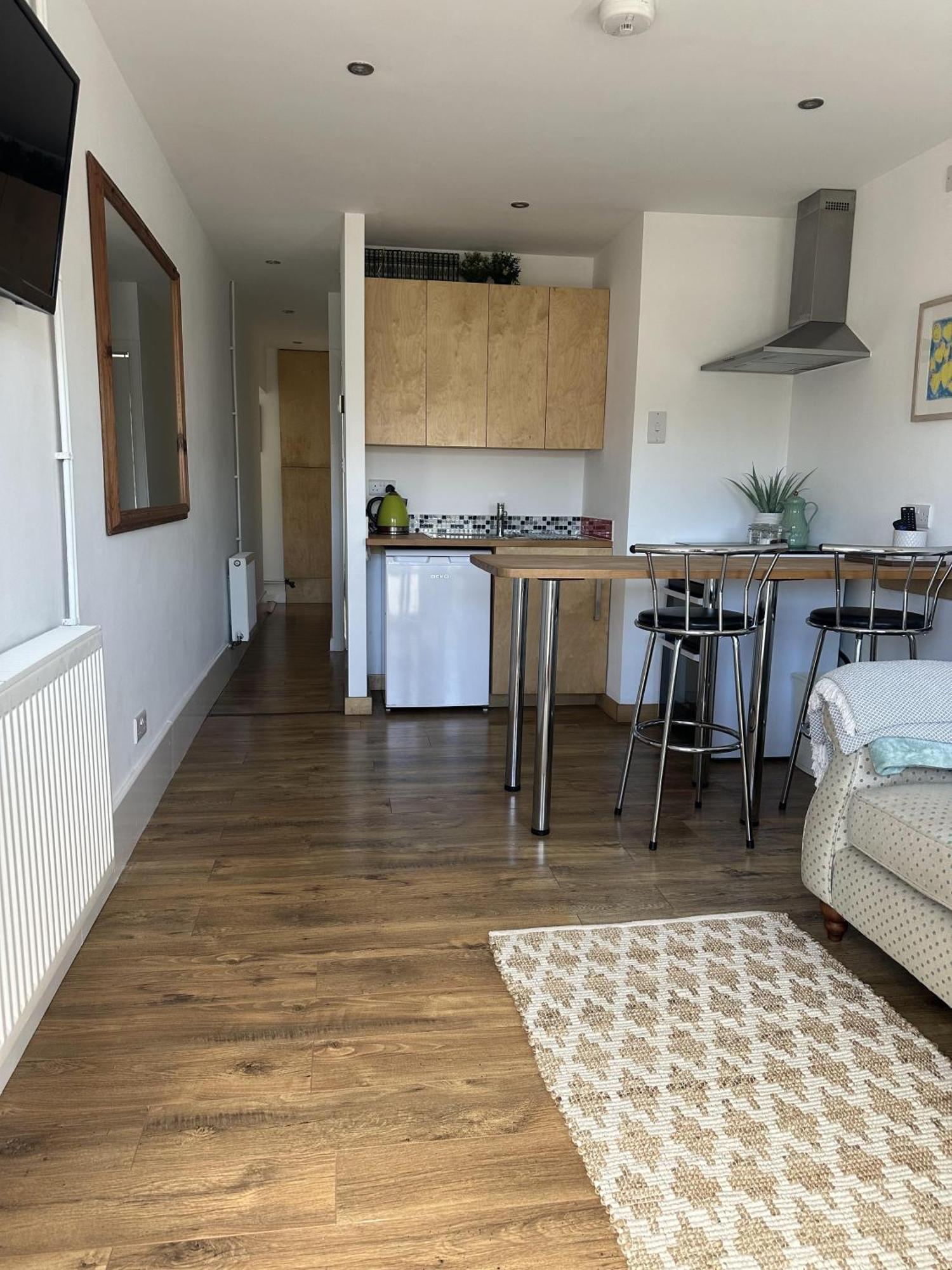 Cozy Coastal Lodge In Hayle Bagian luar foto